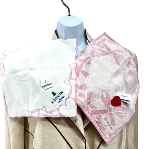 New tag 2 Towels Givenchy & Lanvin Collection 11" Pink white Heart Embroid (30) - Picture 2 of 9